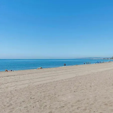 Bonito Piso En Primera Linea De Playa En Estepona