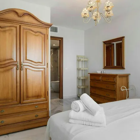 Apartment Bonito Piso En Primera Linea De Playa En Estepona