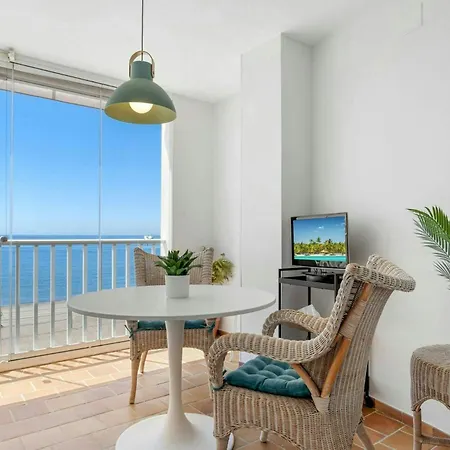 Bonito Piso En Primera Linea De Playa En