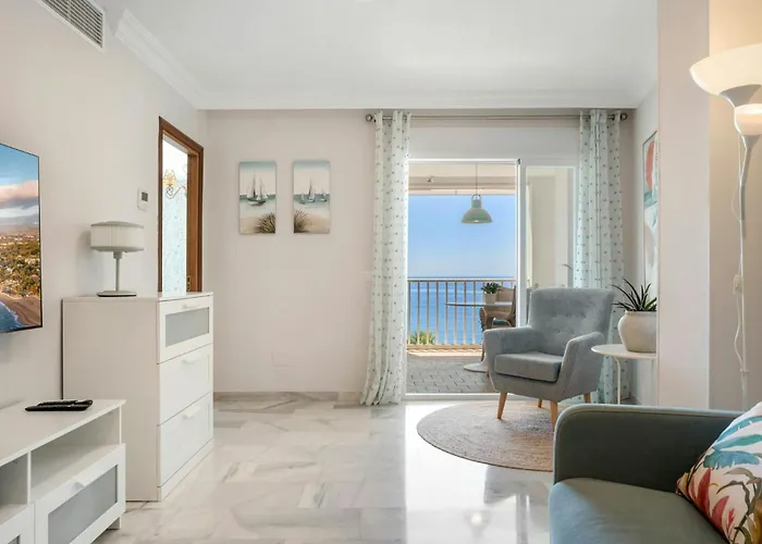 Apartment Bonito Piso En Primera Linea De Playa En Estepona