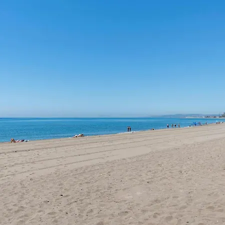 Bonito Piso En Primera Línea De Playa En