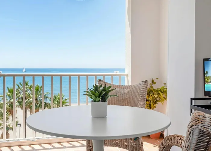 Bonito Piso En Primera Linea De Playa En